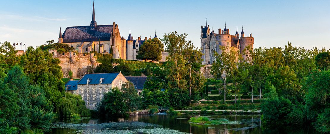 Vue sur l'église du village