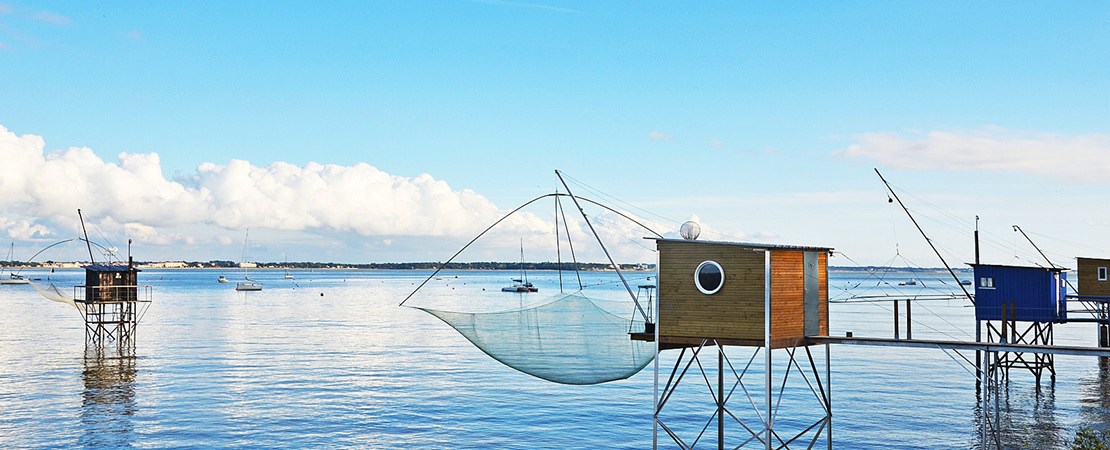 Filets de pêche sur la mer