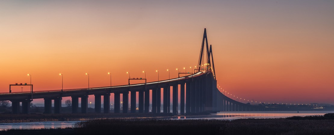 le pont de Saint Nazaire la nuit